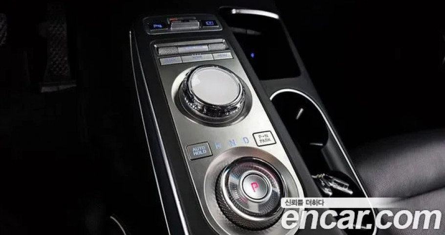 Genesis Gv70 