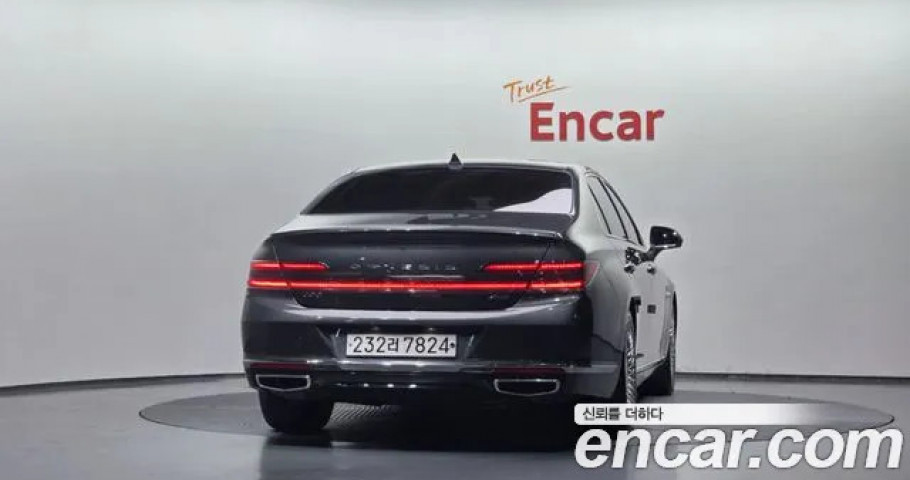 Genesis G90 