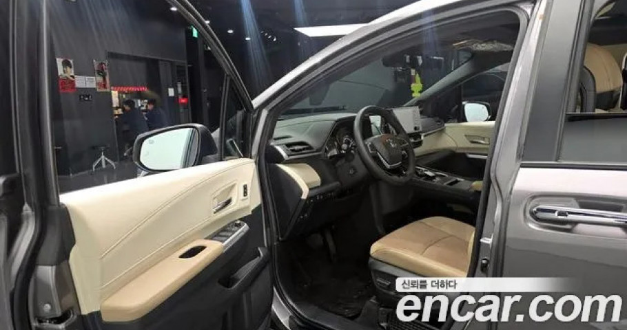 Toyota Sienna 