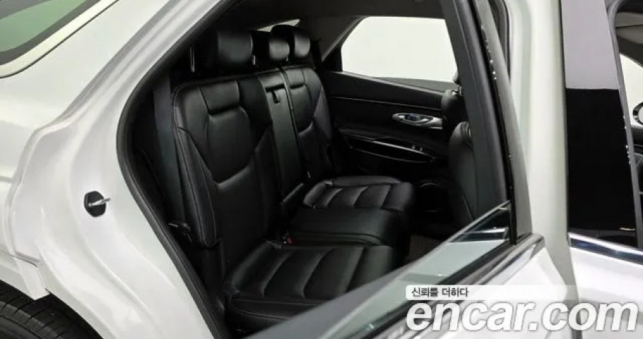 Genesis Gv70 