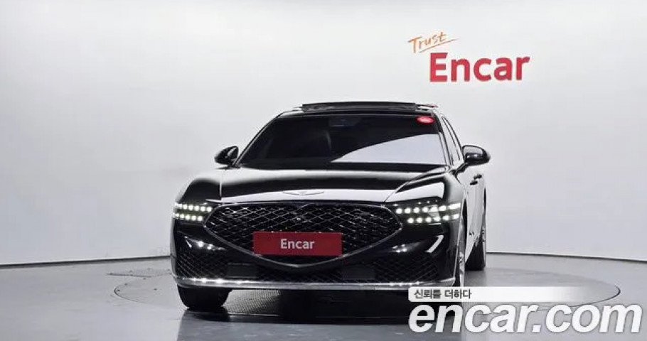 Genesis G90 