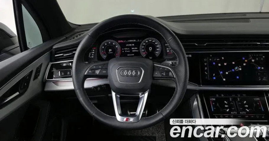 Audi Q7 
