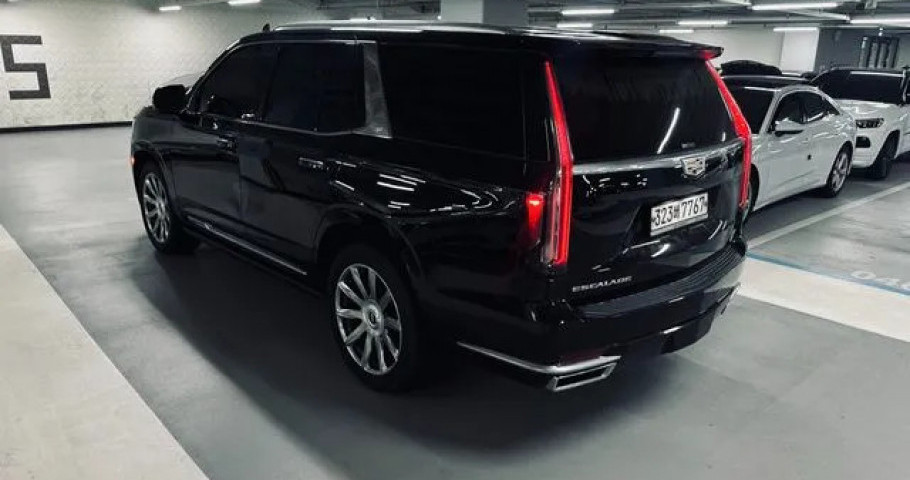 Cadillac Escalade 