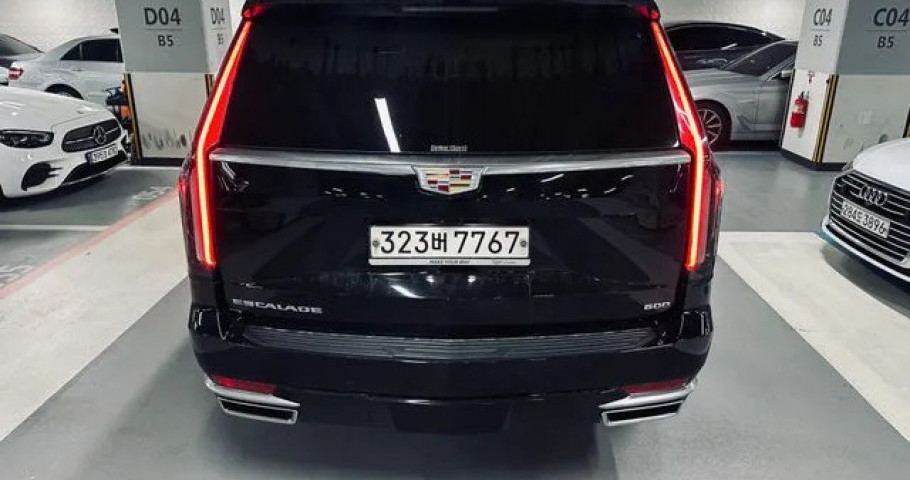 Cadillac Escalade 