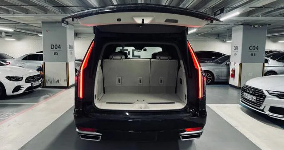 Cadillac Escalade 