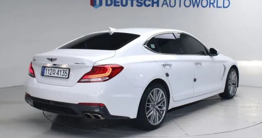 Genesis G70 