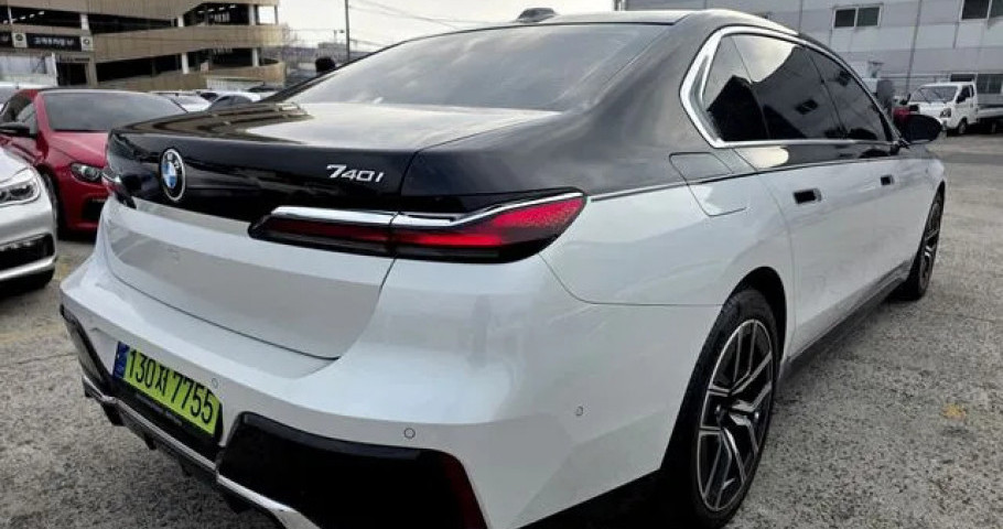 Bmw 7-Series 