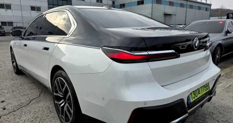 Bmw 7-Series 