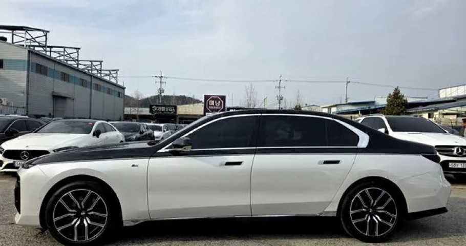 Bmw 7-Series 
