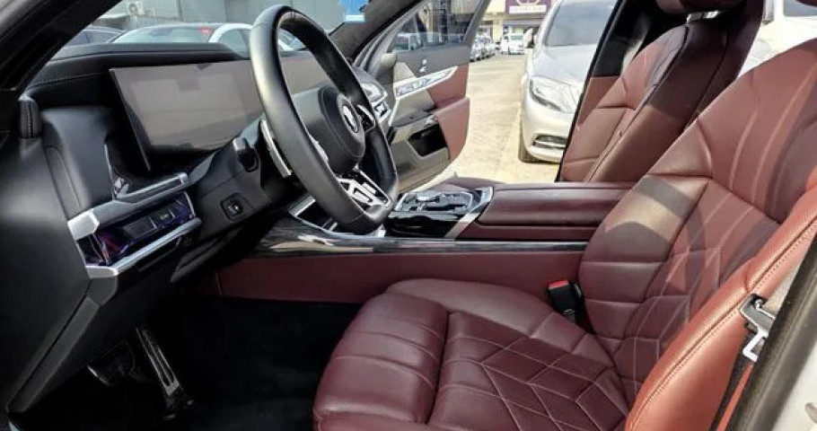 Bmw 7-Series 
