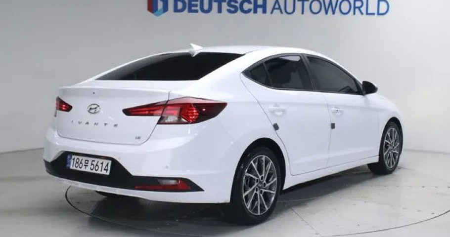 Hyundai Avante (Elantra) 