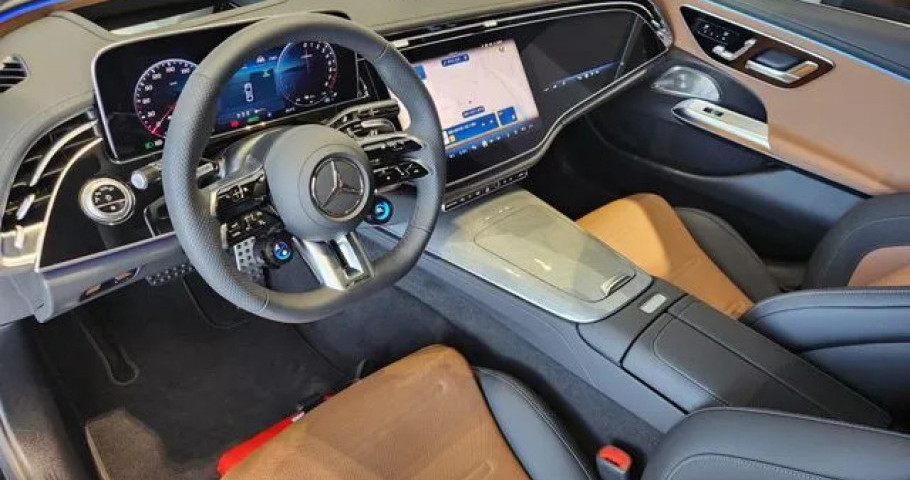 Mercedes-Benz E-Class 