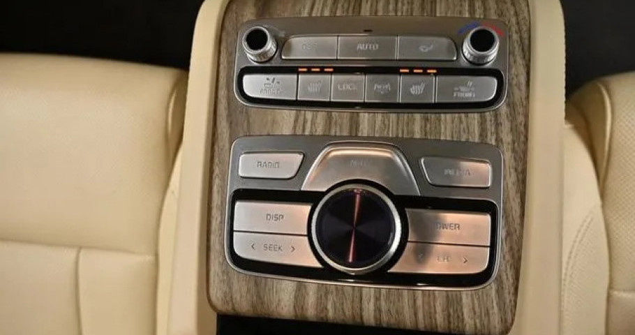 Kia K9 