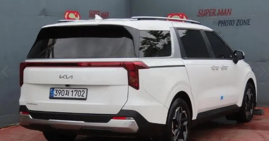 Kia Carnival 