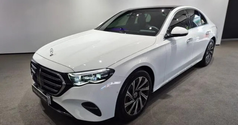 Mercedes-Benz E-Class 