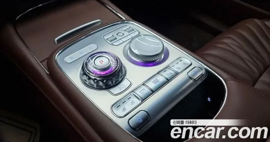 Genesis G90 