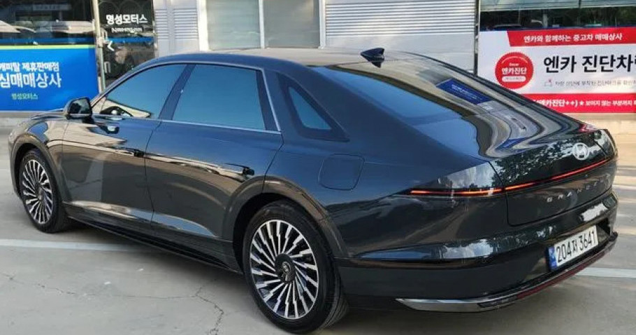 Hyundai Grandeur 