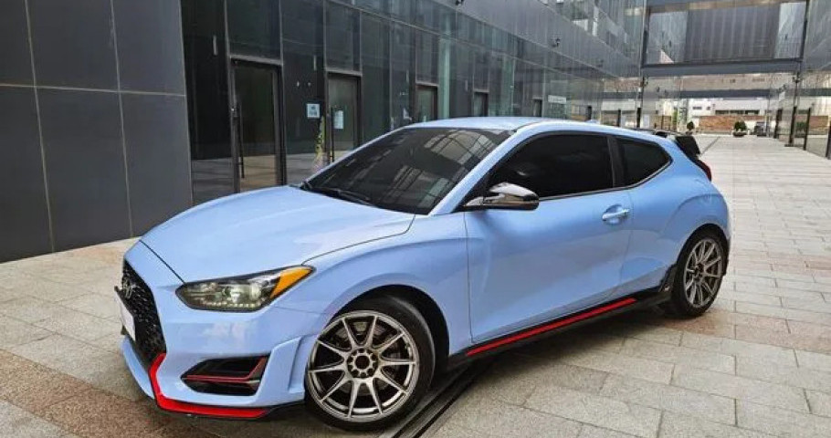 Hyundai Veloster 