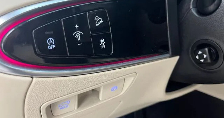 Genesis Gv70 
