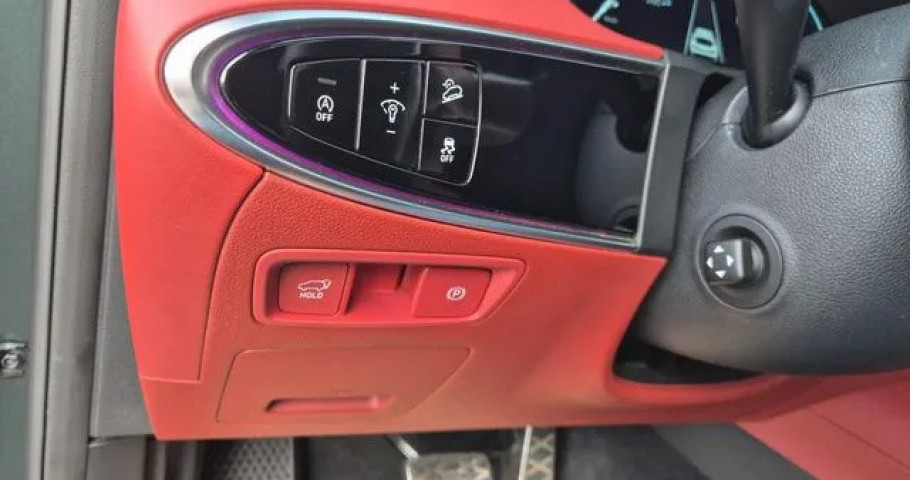 Genesis Gv70 