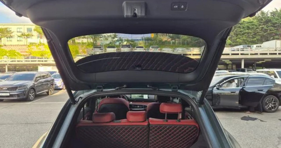 Genesis Gv70 