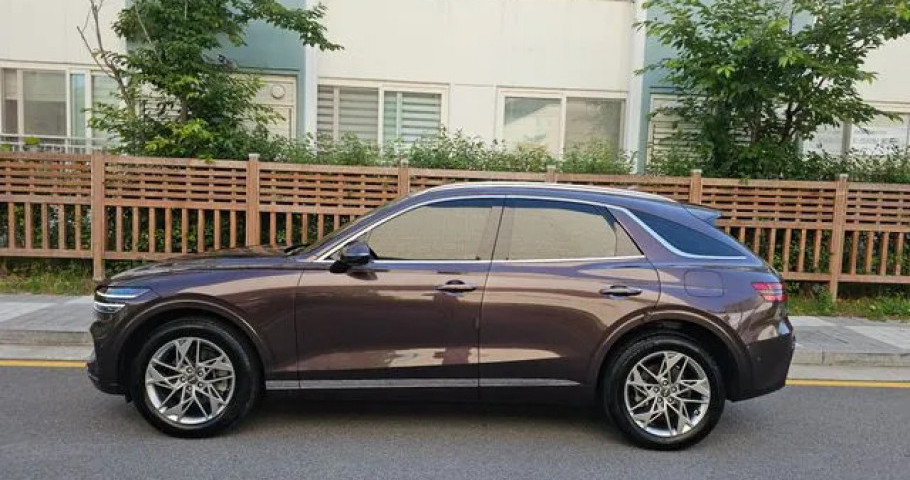Genesis Gv70 