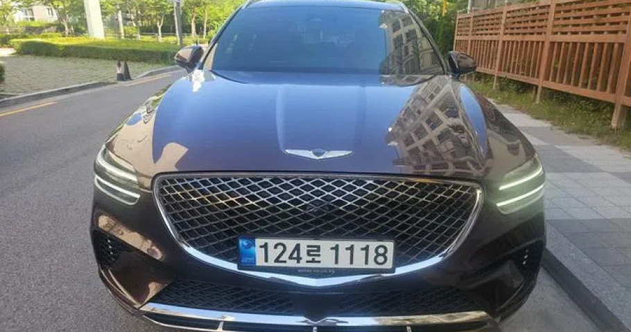 Genesis Gv70 