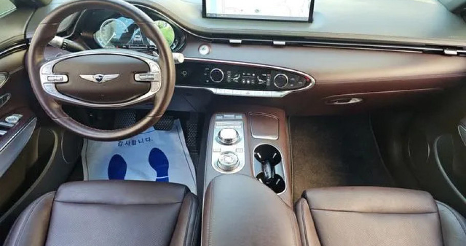 Genesis Gv70 