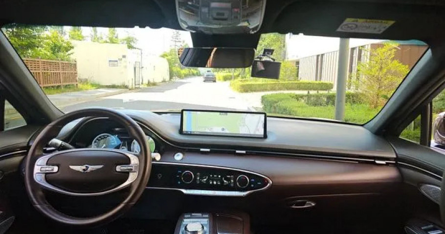 Genesis Gv70 