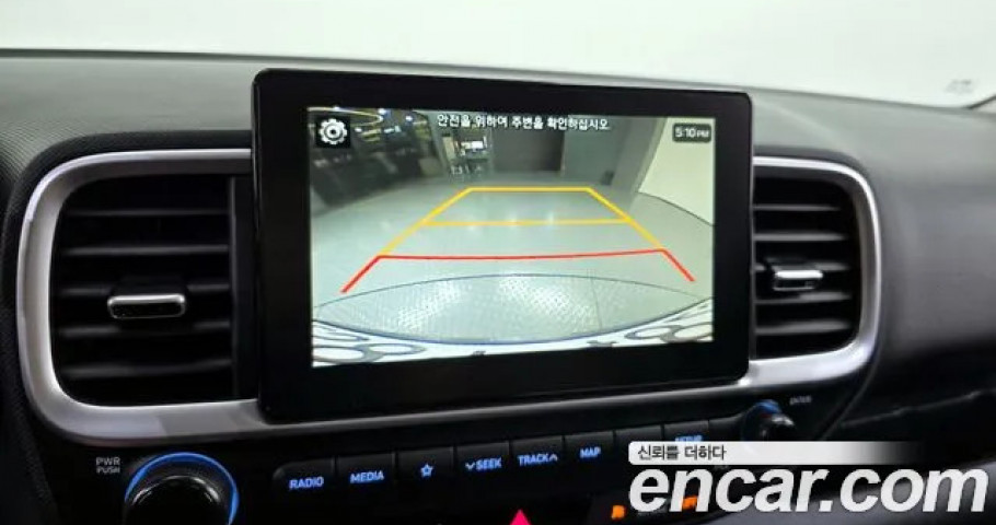 Hyundai Venue 