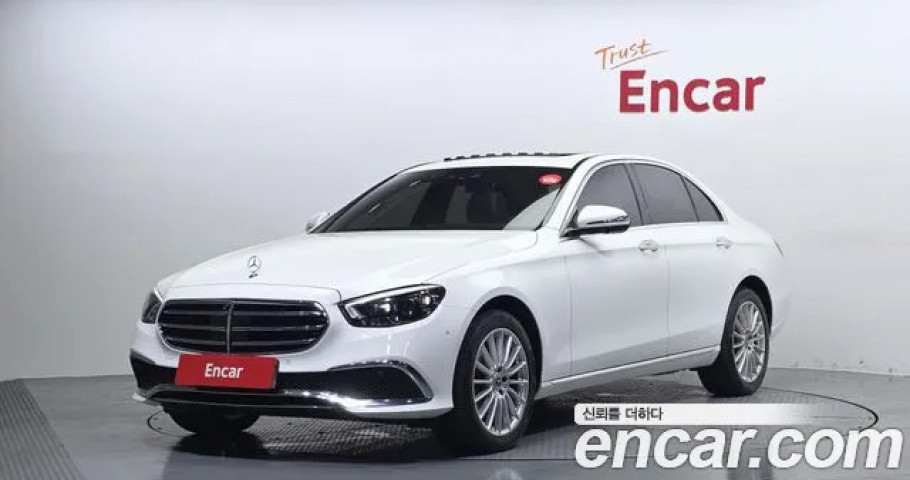 Mercedes-Benz E-Class 