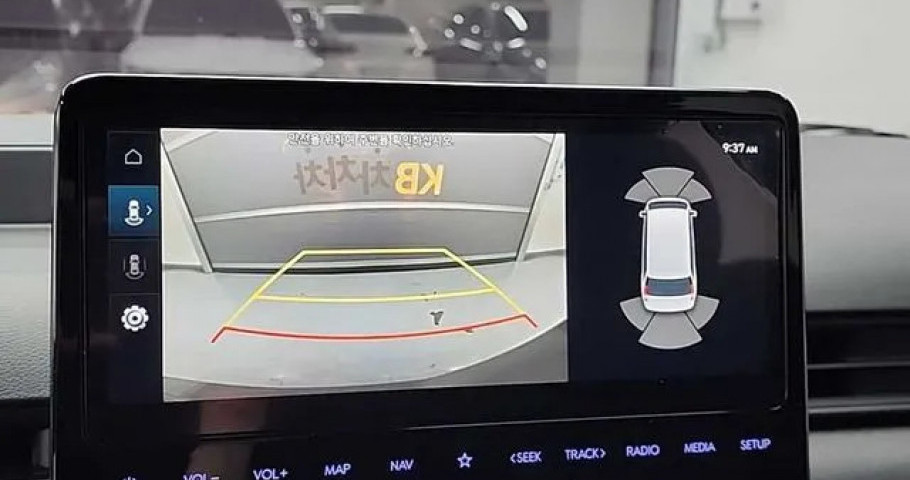 Hyundai Staria 