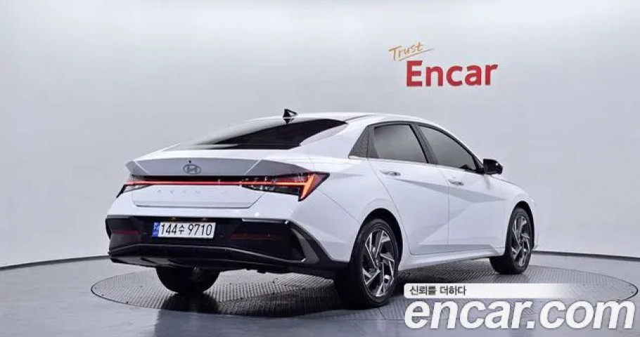 Hyundai Avante (Elantra) 