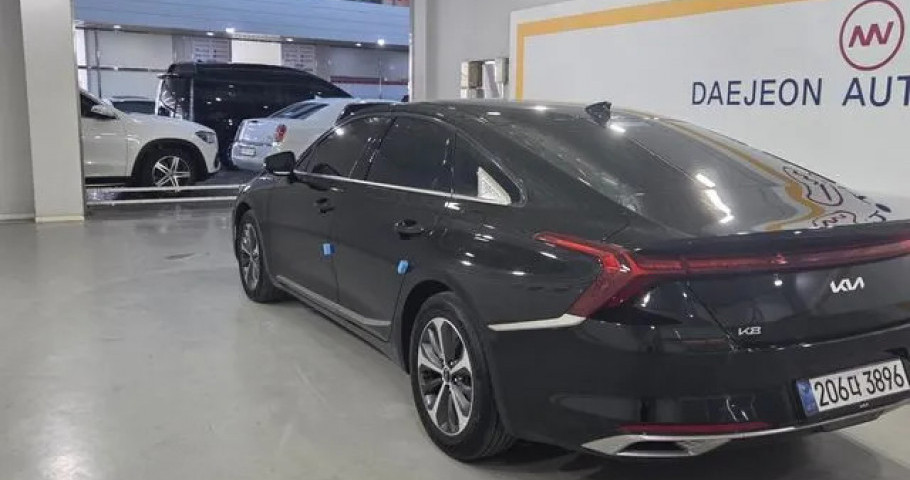Kia K8 