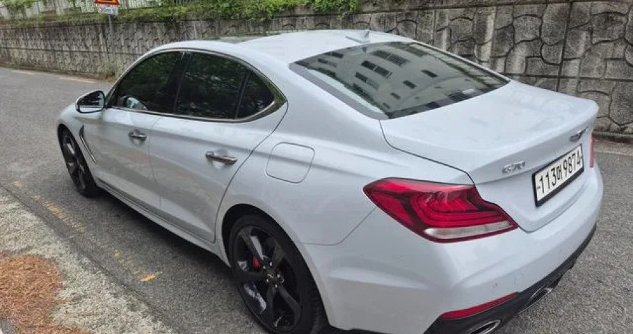 Genesis G70 