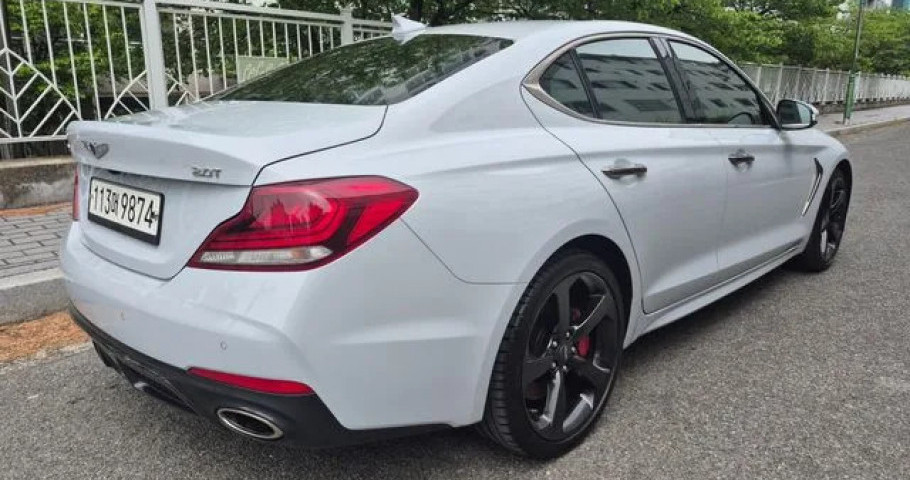 Genesis G70 