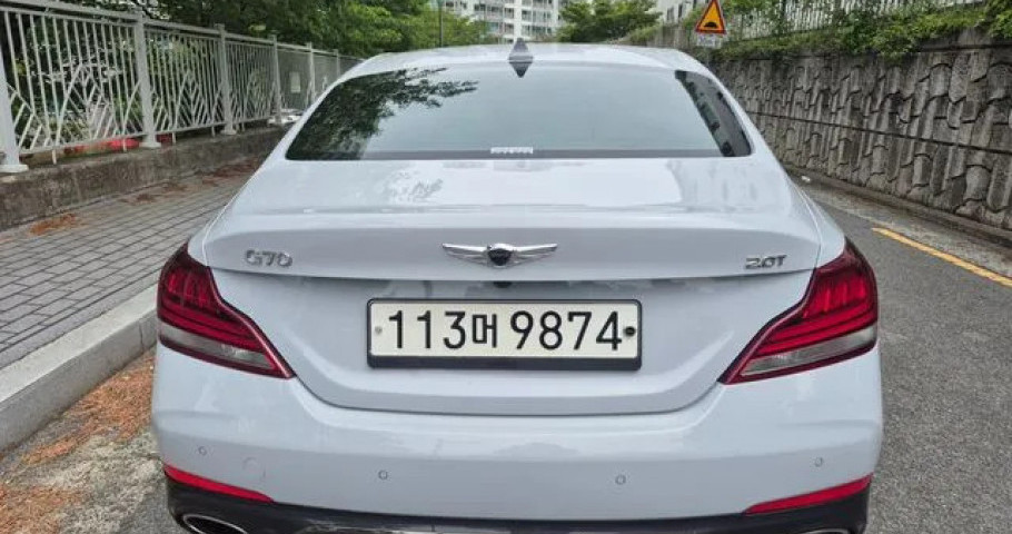 Genesis G70 