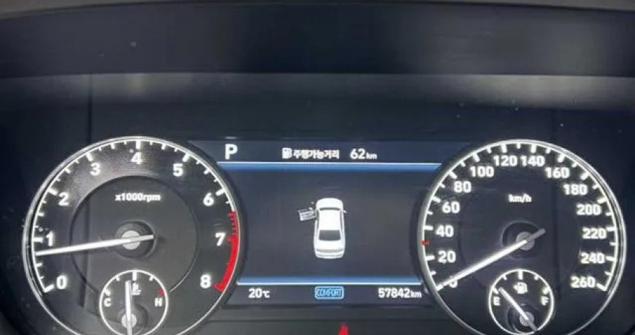 Genesis G90 