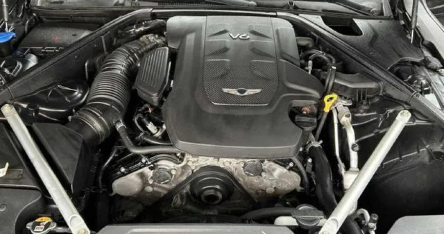 Genesis G90 