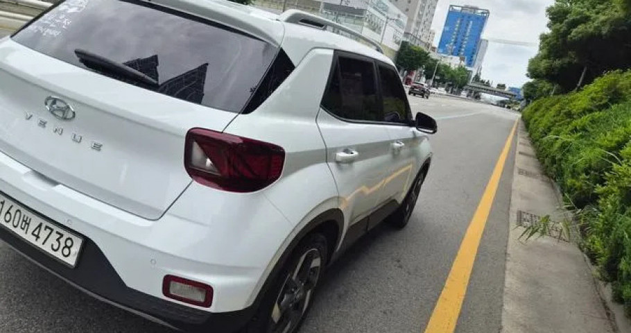 Hyundai Venue 