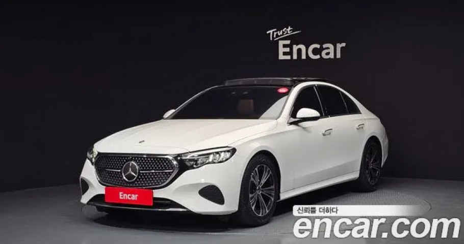 Mercedes-Benz E-Class 
