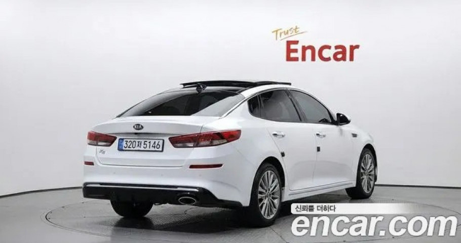 Kia K5 