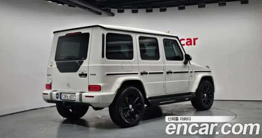 Mercedes-Benz G-Class 
