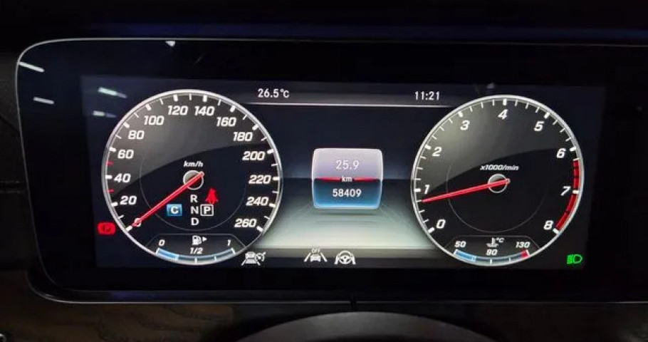 Mercedes-Benz E-Class 