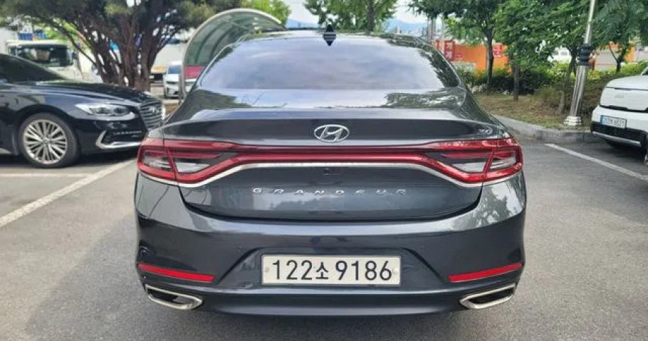 Hyundai Grandeur 