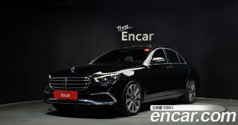 Mercedes-Benz E-Class 