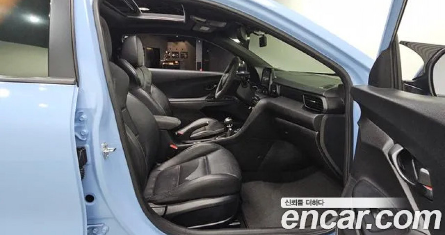 Hyundai Veloster 