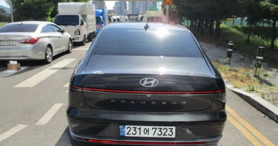 Hyundai Grandeur 
