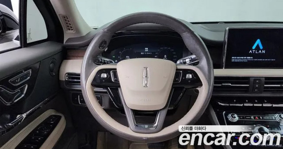 Lincoln Corsair 
