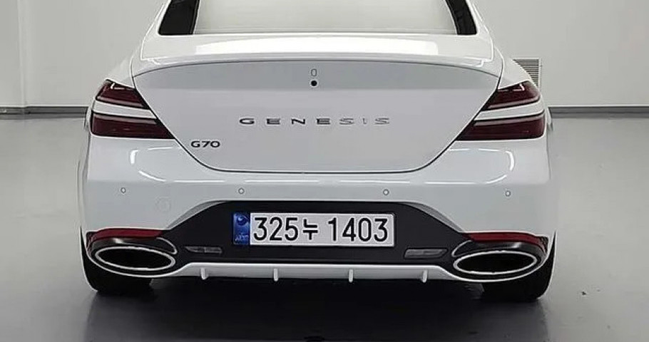 Genesis G70 
